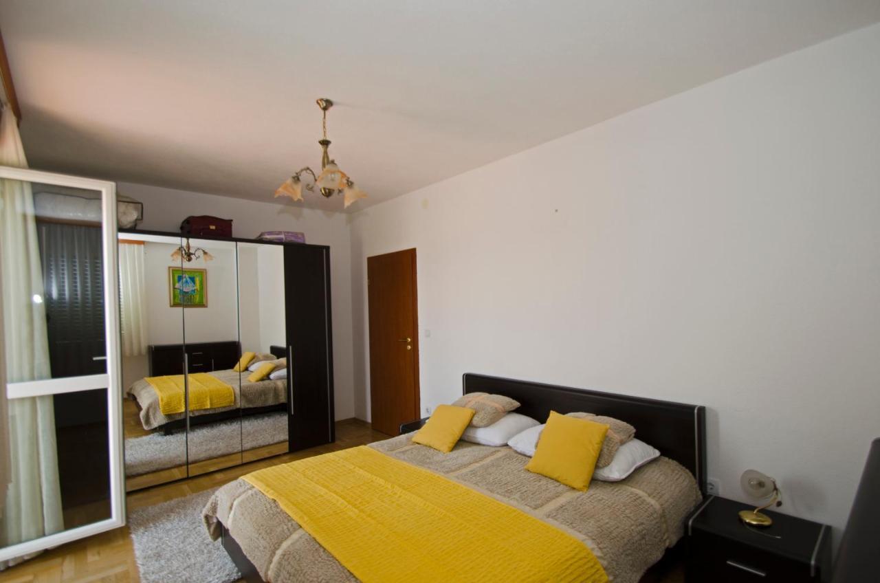 Rooms Leda Vrlika Экстерьер фото