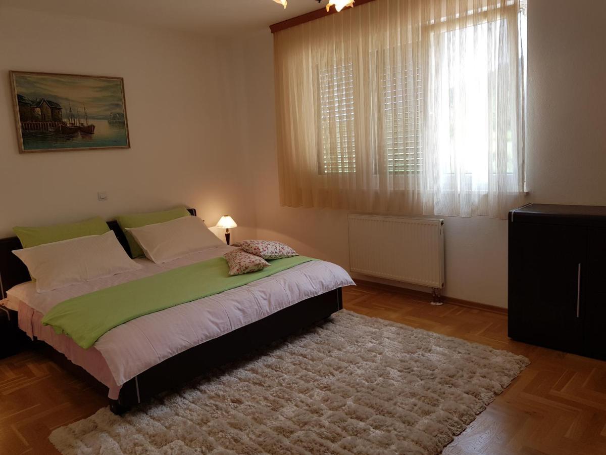 Rooms Leda Vrlika Экстерьер фото